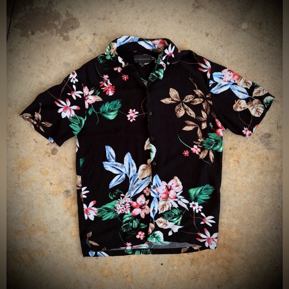 Men’s Small Black Floral Shirt No Boundaries - Picture 1 of 7
